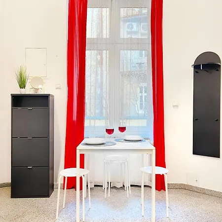 Quiet In Krakow, Main Station Apartment *
